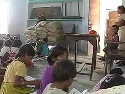 Video : Millions of Bihar school children go without mid-day meal