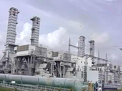 दिल्लीवासियों को बिजली का झटका, पांच फीसदी बढ़ीं दरें