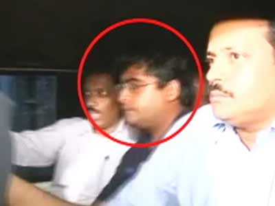 कुंद्रा और मय्यपन को मिली क्लीन चिट