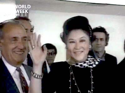 Video : The World This Week: Homecoming queen Imelda Marcos (Aired: November 1991)