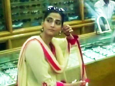 Sonam Kapoor's divine day