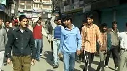 Chai Stop: Voices from the valley (Aired: April 2004)