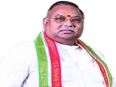 Video : Telangana fallout: Congress MP from Guntur decides to quit party