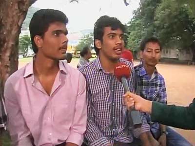 Video : Two states - students speak across the divide
