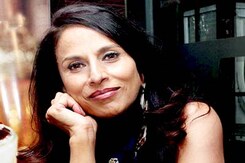 मुंबई को राज्य बनाने की मांग वाले शोभा डे के ट्वीट पर बवाल मुंबई को राज्य बनाने की मांग वाले शोभा डे के ट्वीट पर बवाल