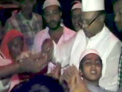 पाकिस्तान के नए राष्ट्रपति के लिए आगरा में जश्न