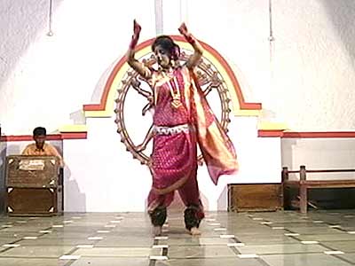 24 Hours: लावनी के लावण्य में रमी राजश्री