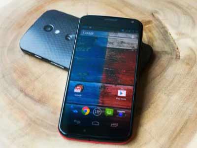 Motorola unveils Moto X