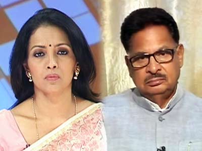 ईमानदार अफसरों पर हावी होती राजनीति ईमानदार अफसरों पर हावी होती राजनीति