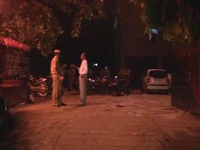 17-yr-old girl shot inside her home in Delhi, attackers flee on bike