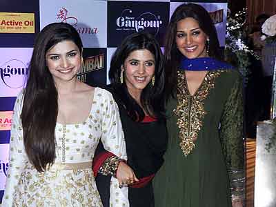 Fashion police: Bollywood stars at <i>iftar</i> parties