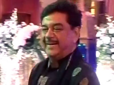 Shotgun makes peace with BJP