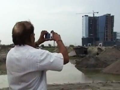 'सरकारी पैनल ने बालू खनन पर कहा, हो रहा नियमों का उल्लंघन' 'सरकारी पैनल ने बालू खनन पर कहा, हो रहा नियमों का उल्लंघन'