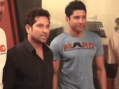 तेंदुलकर ने 'मर्द' अभियान के लिए मराठी में पढ़ी कविता