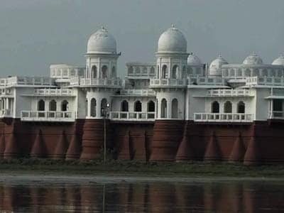 Video : Seven Wonders of India: Neer Mahal (Aired: January 2009)