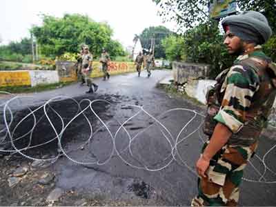 Omar invokes Modi to counter BJP on Kishtwar violence in Kashmir