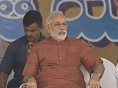 Video : Modi writes to PM against Food Bill, wants meet of Chief Ministers