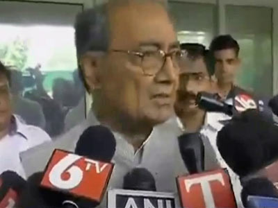 दिग्विजय ने 'दंगों' को लेकर भाजपा पर साधा निशाना