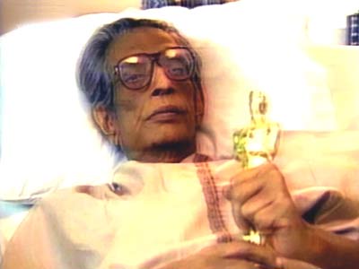 The World This Week: An Oscar for Mr Ray (Aired: April 1992)