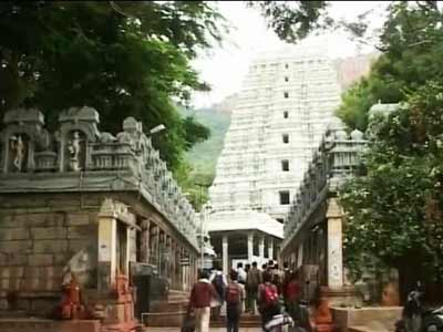 Telangana effect: Buses to Tirupati temple stopped for first time in four decades