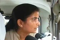 परवीन की याचिका पर सुनवाई परवीन की याचिका पर सुनवाई