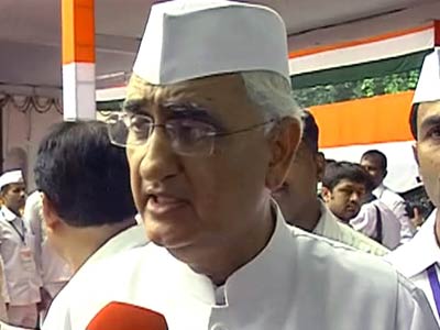 विदेशनीति पर न बोलें मोदी : सलमान खुर्शीद