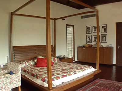 Property It's Hot: Balinese-themed home