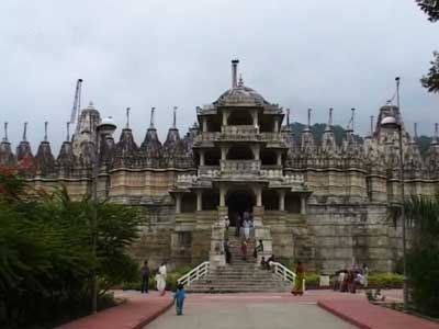 Seven Wonders of India: Ranakpur Jain Temples (Aired: March 2000)