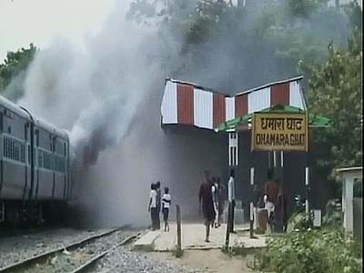 Video : 37 killed by express train in Bihar, angry crowd attacks driver