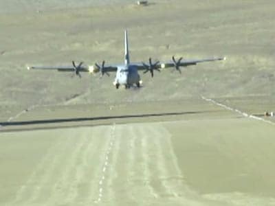 Videos : न्यूजरूम : चीन सीमा के करीब उतरा भारतीय विमान