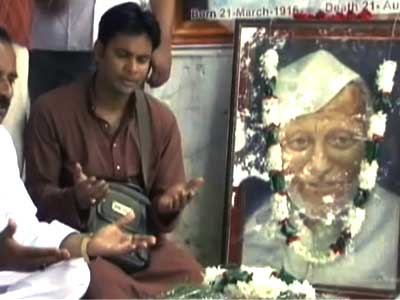 नहीं बना बिस्मिल्लाह खान का मकबरा!