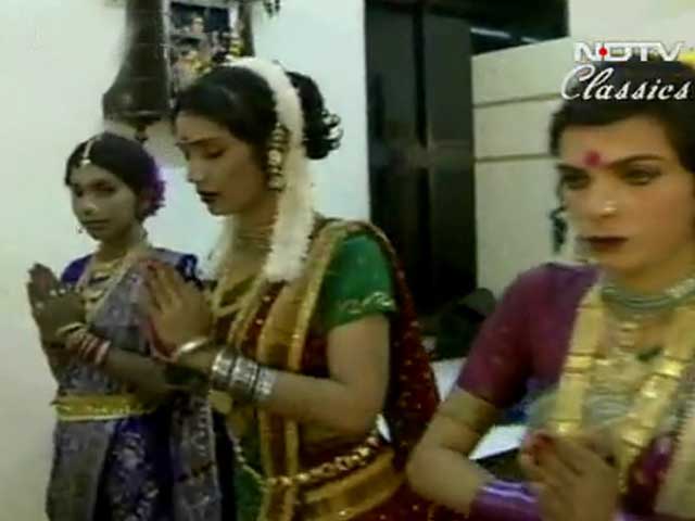 Special Report: Tamasha, men no bar (Aired: July 2006)