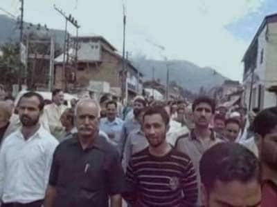 After curfew is lifted, Kishtwar holds rally for peace