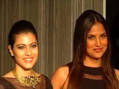 Video : Kajol, Lara cheer for Manish Malhotra