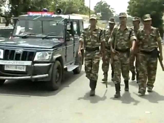 Ayodhya turns into a fortress, security forces conduct flag march