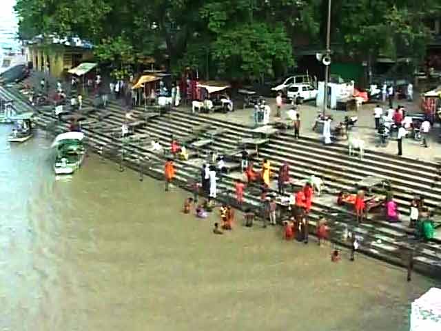 Video : 24 hours to go before VHP's yatra to Ayodhya but no signs of 'lakhs of saints'