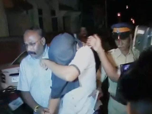 मुंबई गैंगरेप में दूसरी गिरफ्तारी, तीन अभी फरार