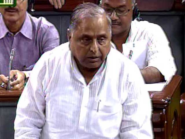 Consult chief ministers before passing the food bill: Mulayam Singh Yadav