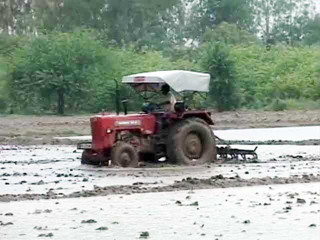 Land Bill, UPA's flagship legislation, comes up in Lok Sabha today