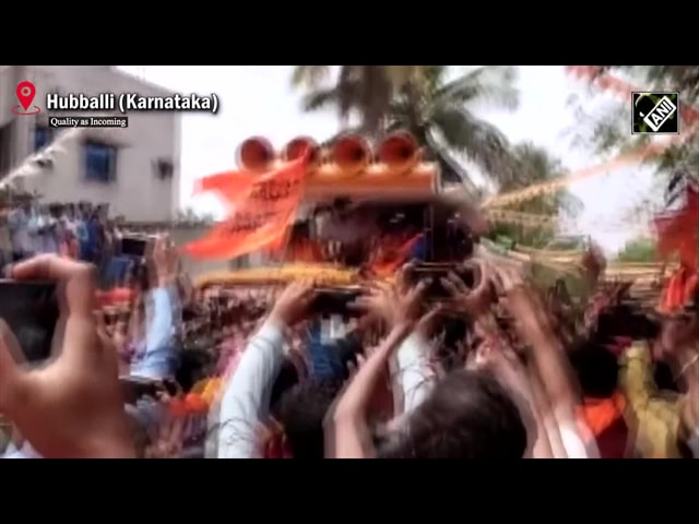 Video : Karnataka Assembly Polls: BJP Star Campaigner Kiccha Sudeep Holds Roadshow In Hubballi