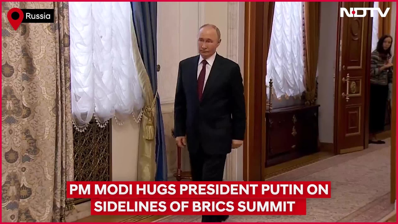 Video : PM Modi Hugs President Putin On Sidelines Of BRICS Summit