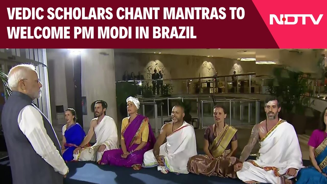 Brazilian Vedic Scholars Chant ‘Vedic Mantras’ To Welcome PM Modi in Rio de Janeiro