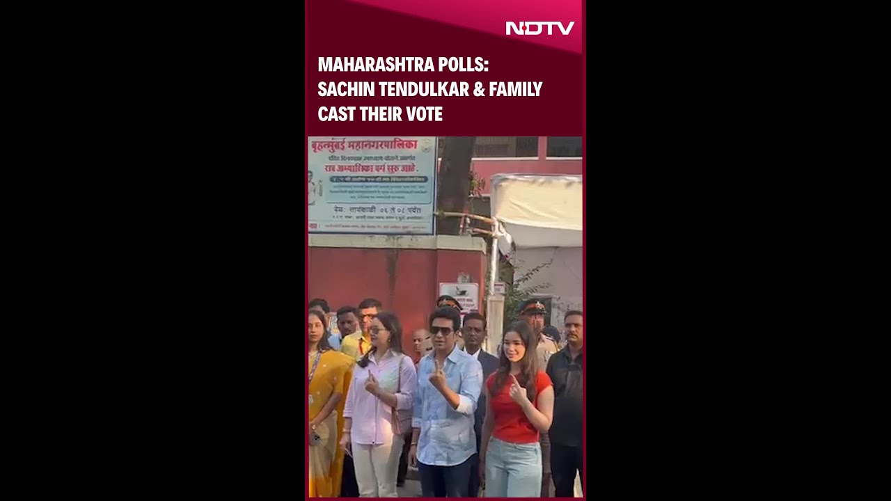 Maharashtra Polls: Sachin Tendulkar & Family Cast Their Vote Maharashtra Polls: Sachin Tendulkar & Family Cast Their Vote