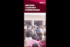 Guests Shower ₹ 20 Lakh Cash At UP Wedding Procession Guests Shower ₹ 20 Lakh Cash At UP Wedding Procession