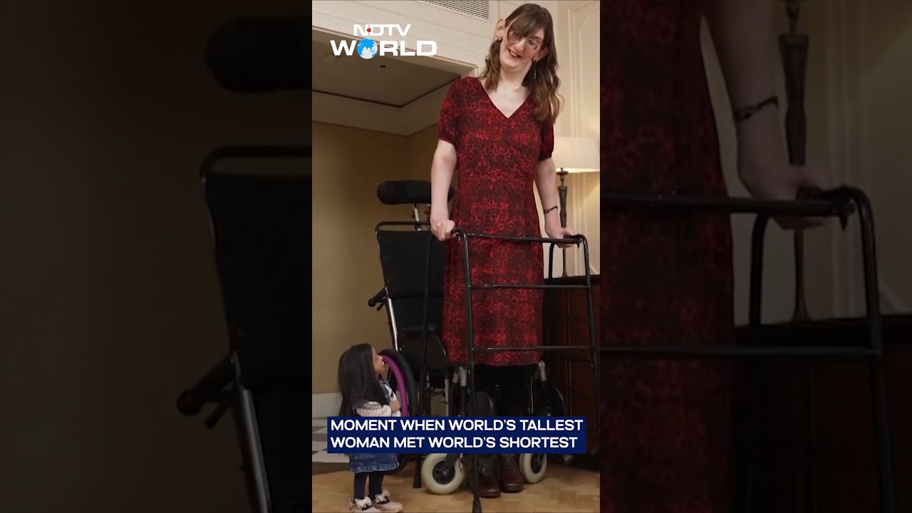 World's Tallest And Shortest Women Meet In London For Guinness World Records Day