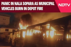 Fire Breaks Out At Nala Sopara East Depot, Six Vehicles Destroyed Fire Breaks Out At Nala Sopara East Depot, Six Vehicles Destroyed