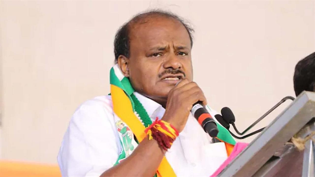 Video : Karnataka Minister's "Racist" Comment Against HD Kumaraswamy Sparks Row