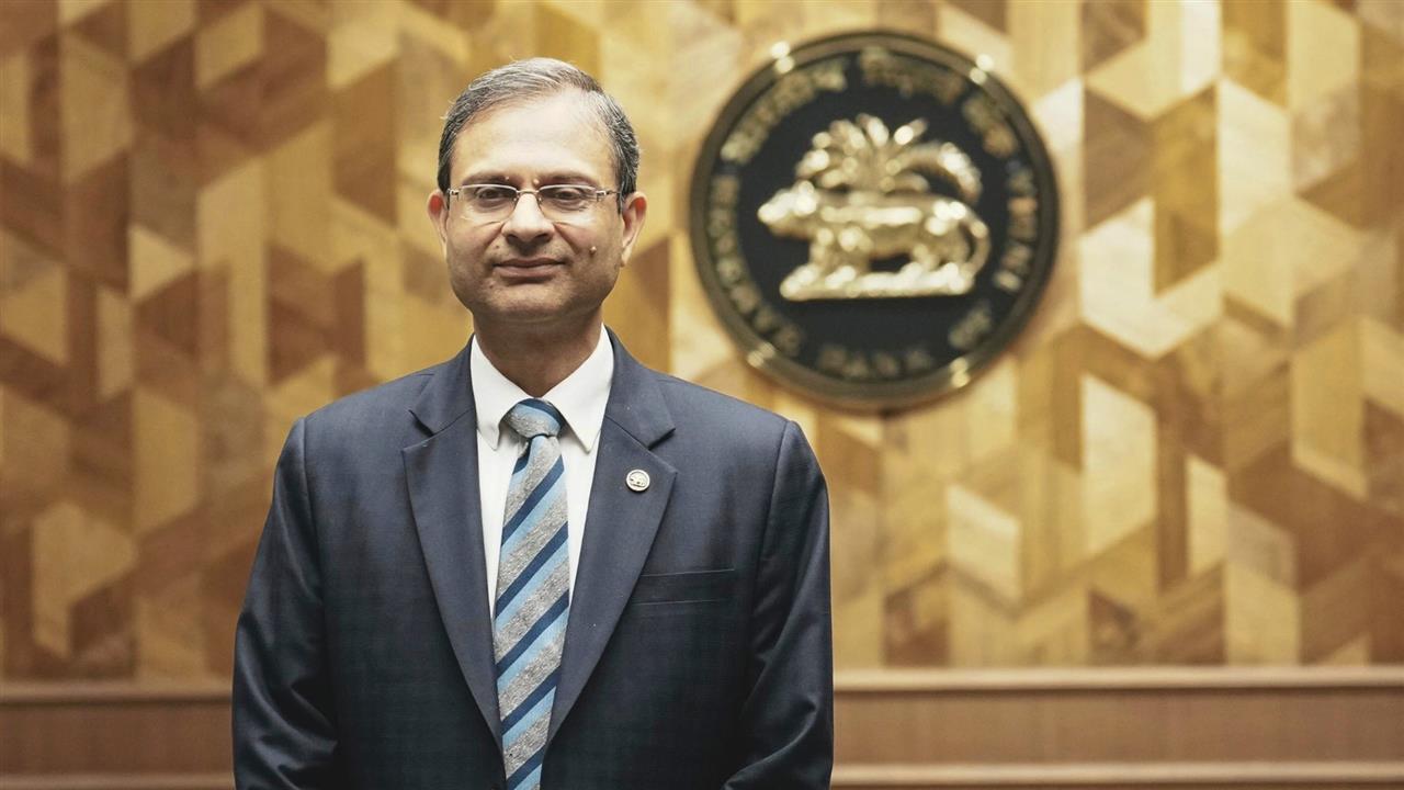 RBI Rate Unchanged, 6.5% GDP Outlook Counters Trump's "Dead Economy" Jibe