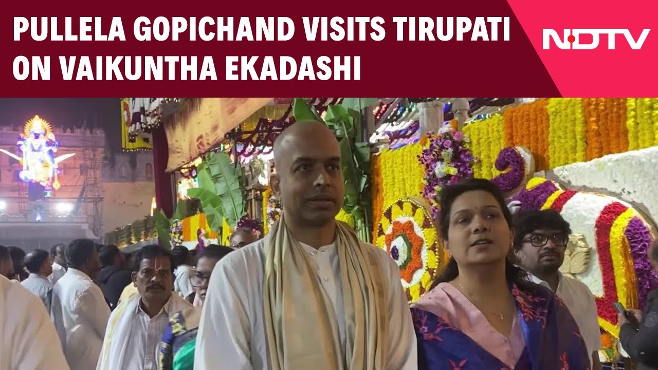 Indian Badminton Legend Pullela Gopichand Visits Tirupati Temple