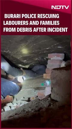Burari Police Rescuing Labourers And Families From Debris After Incident